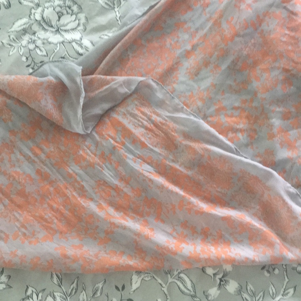 Scarf - Picture 2 of 4